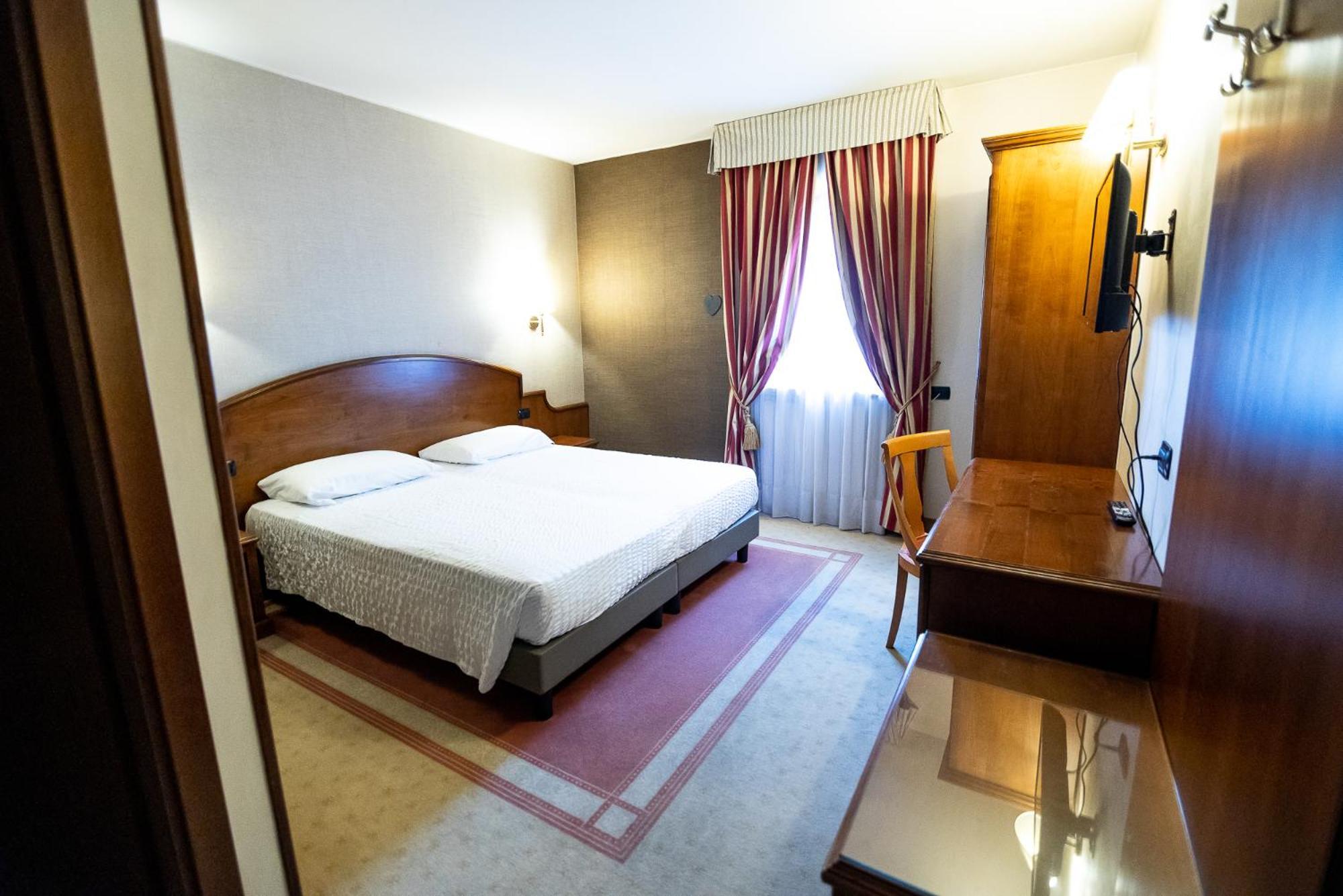 Hotel Rendez Vous Chatillon Exterior photo